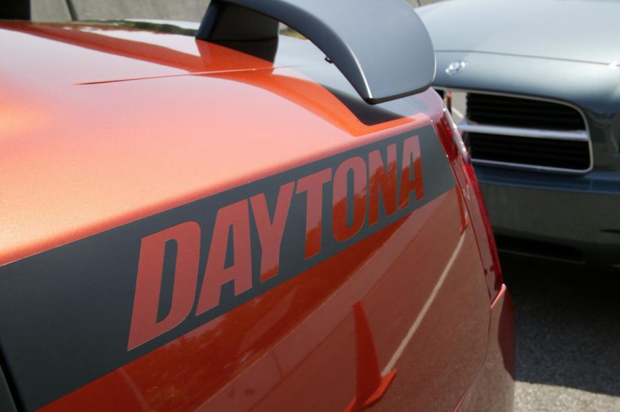  Dodge Charger Daytona R/T 2006 года  (фото 15 из 38)